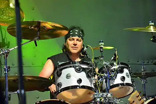 Jimmy DeGrasso performing with Black Star Riders in August 2014