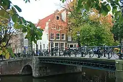 A view of Houtmankade