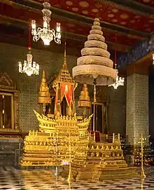 Busabok Mala Throne (rear-left)